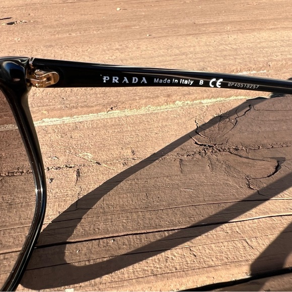 Prada Conceptual Sunglasses - Picture 4 of 8
